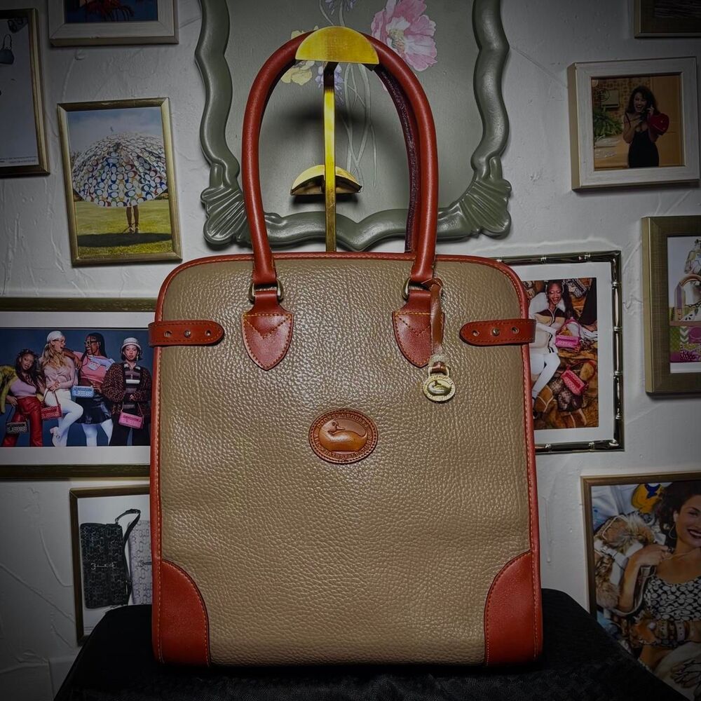Vintage Dooney & Bourke All-Weather Leather Large Zip-Top Shopper Tote Bag